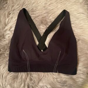 Carbon38 Black Cross-Back Sports Bra